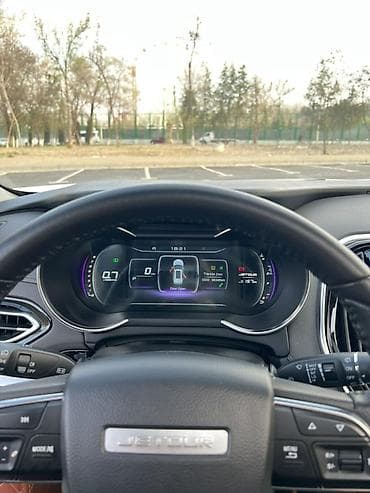 салон машины: Jetour X70S: 2022 г., Кроссовер — 8