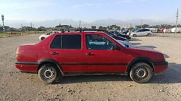 Унаа: Volkswagen Vento: 1993 г., Седан — 4