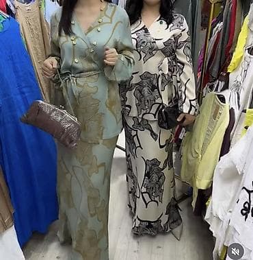 Костюм производство Италия размер М. …. Комплект женский из