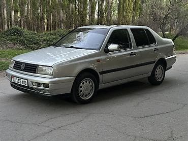 audu a4: Volkswagen Vento: 1994 г., 1.8 л, Ручные, Бензин, Седан — 8
