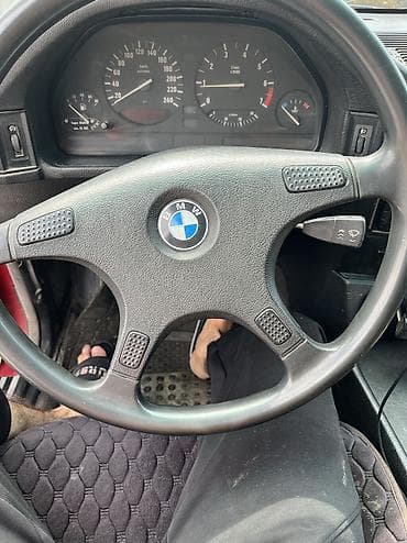 Продажа авто: BMW 5 series: 1991 г., Механика — 5