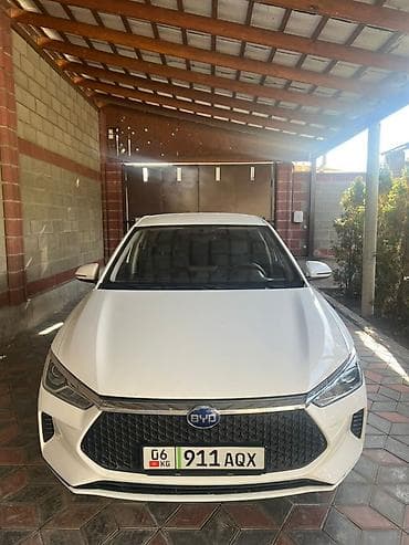 зил на продажу: BYD E2: 2022 г., Электромобиль, Хэтчбэк — 4