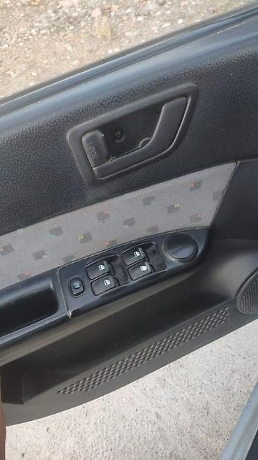 гур 211: Hyundai Getz: 2005 г., 1.4 л, Кол менен иштөөчү, Бензин, Хетчбек — 3
