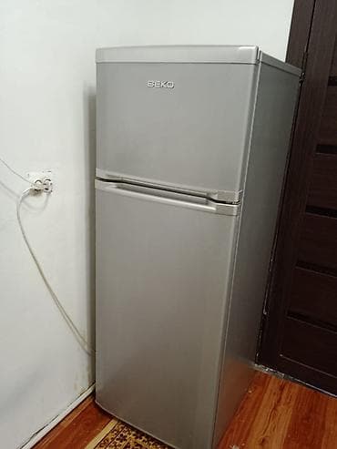 Техника и электроника: Холодильник Beko, Б/у, Двухкамерный — 1