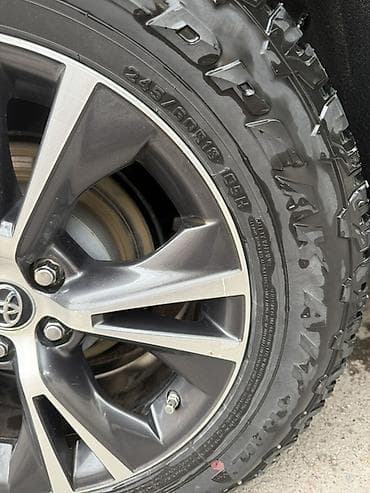 шины диск: Колеса в сборе 245 / 60 / R 18, Всесезонная, Б/у, Комплект, Внедорожные (АТ/МТ) — 2