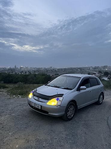 Транспорт: Honda Civic: 2001 г., 1.7 л, Вариатор, Бензин, Хэтчбэк — 1