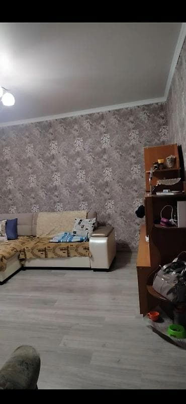 дом 6 комнат: 70 м², 4 комнаты, Забор, огорожен — 2