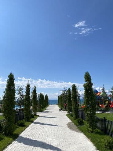 куплю дом иссык куль: Квартира, Novel hotel Детская площадка, Парковка, стоянка, Охраняемая территория — 11