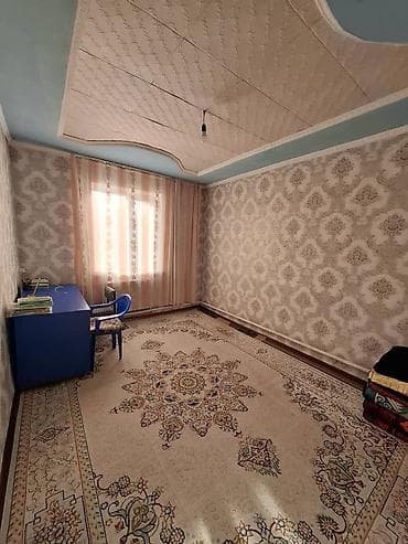 Продаётся дом с удобной планировкой и отдельной кухней. - Просторный
