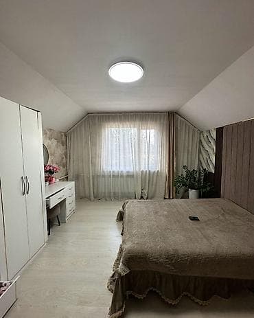 archa group: ✨ Продаётся мансардный дом в с. Сокулук ✨ 🏡 Характеристики: • Участок — 8