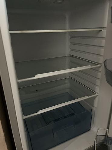 avest: Холодильник Avest, Б/у, Двухкамерный — 2