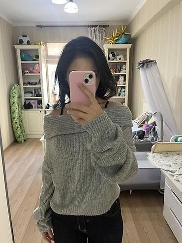 женские свитера длинные: Свитер женский с открытыми плечами - Цвет: серый - Посадка — 2