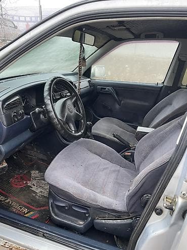 венто аварийный: Volkswagen Vento: 1993 г., Седан — 5