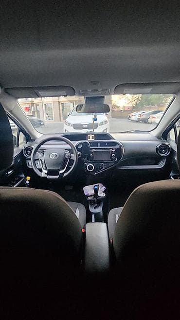 abs prius: Toyota Prius C: 2019 г., 1.6 л, Вариатор, Гибрид, Хэтчбэк — 2