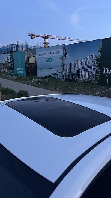 lada 2112: Toyota Corolla: 2020 г., 1.8 л, Автомат, Гибрид, Седан — 6