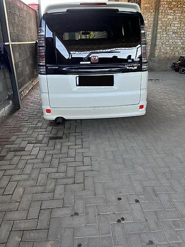 Honda Stepwgn: 2003 г., 2.4 л, Автомат, Бензин, Минивэн