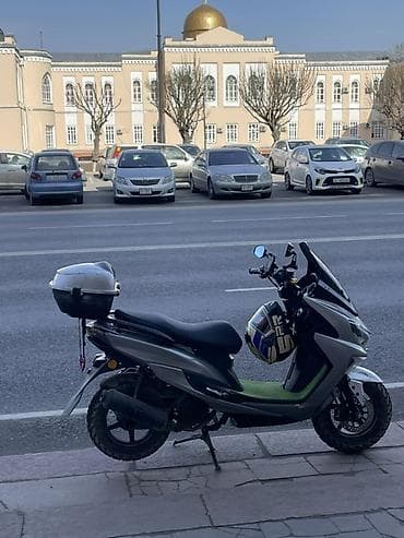 Скутерлер: Макси-скутер 150 куб. см, Бензин, Колдонулган — 3