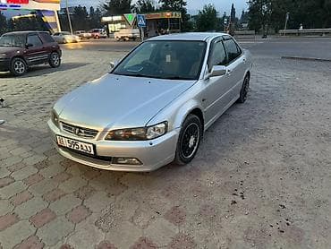 Honda Accord: 2002 г., 1.8 л, Автомат, Бензин, Седан