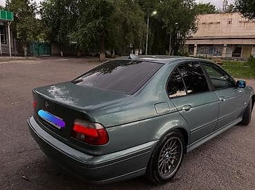 авто в такси: BMW 5 series: 2001 г., 2.5 л, Механика, Бензин, Седан — 4