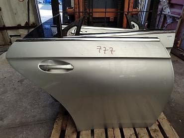 Дверь Mercedes-Benz CLS W219 3 задн. прав. (б/у)