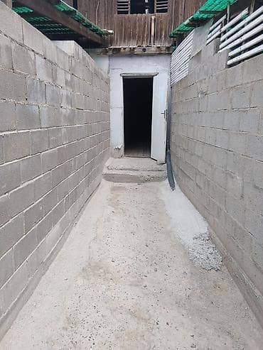 в общежитии: 1 комната, 26 м², Общежитие, 1 этаж, Старый ремонт — 1