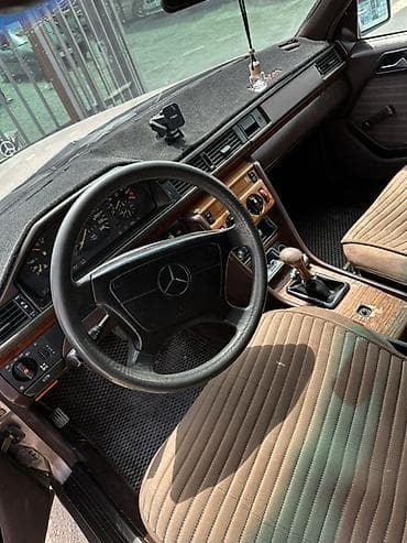 android авто: Mercedes-Benz W124: 1993 г., 2.2 л, Механика, Бензин, Седан — 4