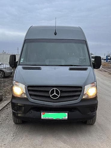 двигатель на спринтера: Легкий грузовик, Mercedes-Benz — 1