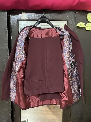 Мужская одежда: Двубортный мужской костюм CENTER COSTUMES, бордовый - Комплектация — 2