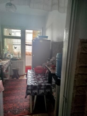 сдаю парикммахерскую: 2 комнаты, С мебелью частично — 4