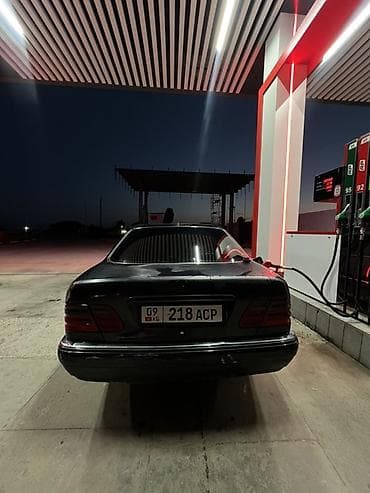 Транспорт: Mercedes-Benz E-Class: 1998 г., 4.3 л, Автомат, Бензин, Седан — 2