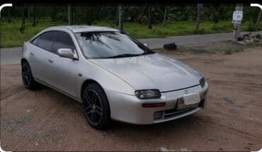 Ланжерон, стакан, стойка. мазда, мадзда 323 1995 95 год
левый