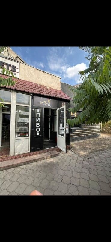 кафе на иссык куле: 12 мкр Продаётся готовый бизнес кафе Площадь: 130м2 С ремонтом С — 9