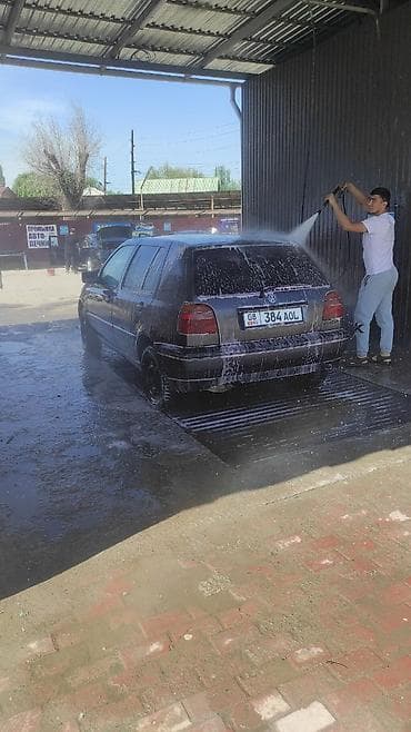 mazda 626 1998: Volkswagen Golf: 1993 г., 1.8 л, Механика, Бензин, Хэтчбэк — 7