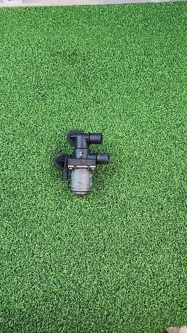 Клапан печки Е83 Е46 6411 8 —-369 —-805 Год 2004 В отличном