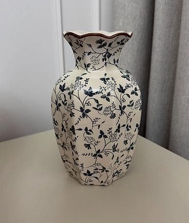 Канцтовары: * Винтажные вазы - характер и душа интерьера Каждая ваза — как — 8