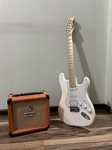 комбики: Электрогитара FENDER Squier Sonic HSS, PolarWhite и комбо усилитель — 1
