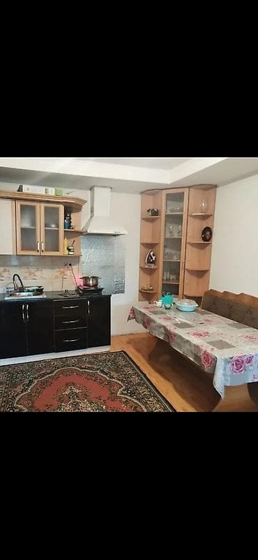 Кыймылсыз мүлк: 70 м², 4 бөлмө, Забор, тосулган — 2