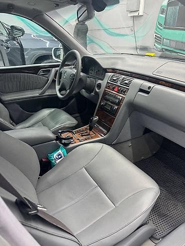 mers 212: Mercedes-Benz E-Class: 2002 г., 3.2 л, Автомат, Бензин, Седан — 7