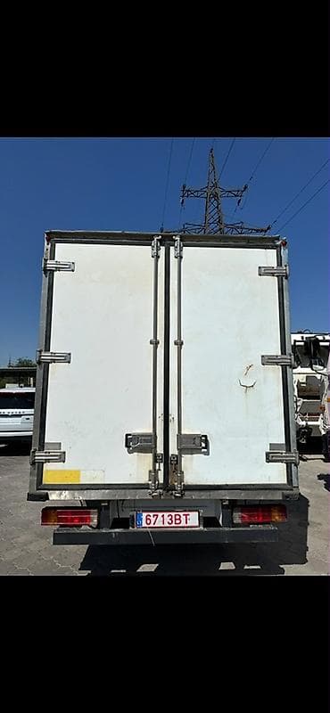 b class: Грузовик, Mercedes-Benz, Стандарт, 3 т, Б/у — 3