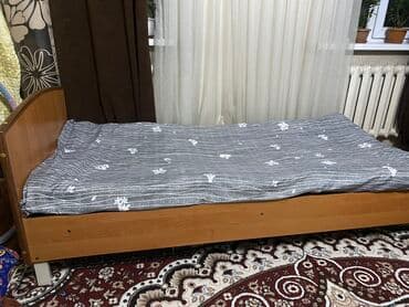 кровать комплект: Уктоочу бөлмө гарнитуру, Колдонулган, Бир кишилик керебет, Тумба, Шкаф, Өзү алып кетүү — 2