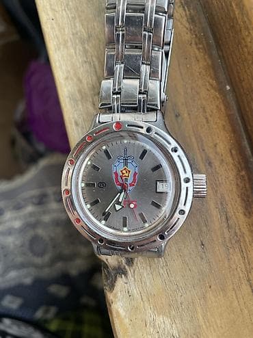 Классические часы: Часы «Восток» (2 шт.) Описание: - Механические наручные часы — 3