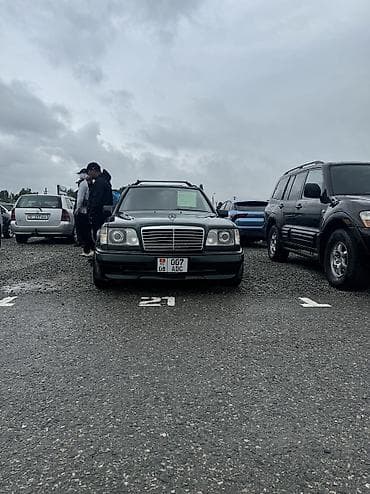 Продажа авто: Mercedes-Benz W124: 1993 г., 3.2 л, Автомат, Бензин, Универсал — 4