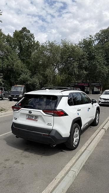 5: Toyota RAV4: 2021 г., 2.5 л, Вариатор, Гибрид, Кроссовер — 3