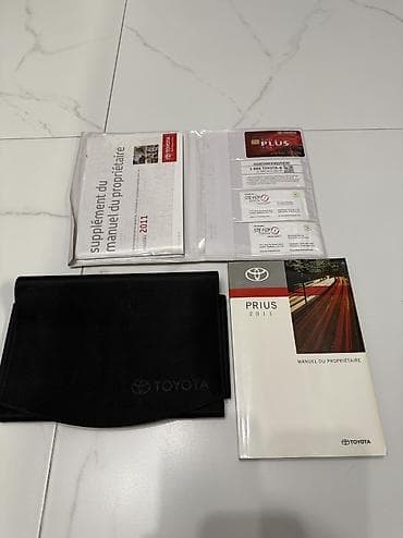 rav4 2010: Toyota Prius: 2011 г., 1.8 л, Вариатор, Гибрид, Хэтчбэк — 9