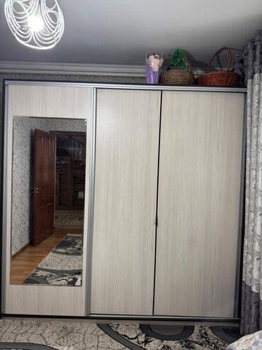 шкаф польша: Шкаф для одежды, Б/у, Прямой, ЛДСП — 1