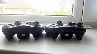 xbox media center: Игровая консоль Xbox 360 (серия E, черный глянец) + 2 беспроводных — 3