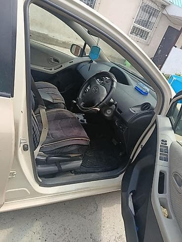 Toyota Vitz: 2006 г., 1 л, Автомат, Бензин, Хэтчбэк — 6