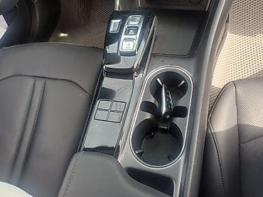 byd e2 2021: Hyundai Sonata: 2020 г., 2 л, Автомат, Гибрид, Седан — 6