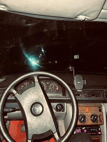 продаю авто ауди: Mercedes-Benz W124: 1987 г., 2.3 л, Механика, Бензин, Седан — 2