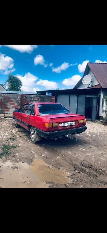 Audi 100: 1985 г., Кол менен иштөөчү, Седан — 3